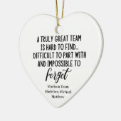 真の素晴らしチームは同僚を見つける懸命だ セラミックオーナメント (左)