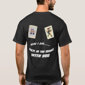 真ん中で行き詰まる Tシャツ