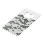 真夜中に潜む夜の蛾 クレジットカード栓抜き (裏面アングル)