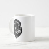 真夜中のグリズリーベアの山のシルエットマグ コーヒーマグカップ (正面左)