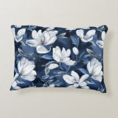 真夜中の背景に白いマグノリア模様 アクセントクッション (裏面)
