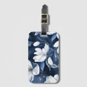 真夜中の背景に白いマグノリア模様 ラゲッジタグ (正面縦)