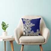 真夜中の青い背景の銀によって着色されるフラクタル クッション (椅子)