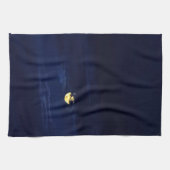 真夜中の青い雲の美しい満月 キッチンタオル (横)