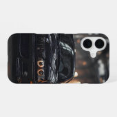 真夜中のMの凝視 iPhone 16ケース (裏面横)