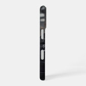 真夜中のMの凝視 iPhone 16ケース (右側面)