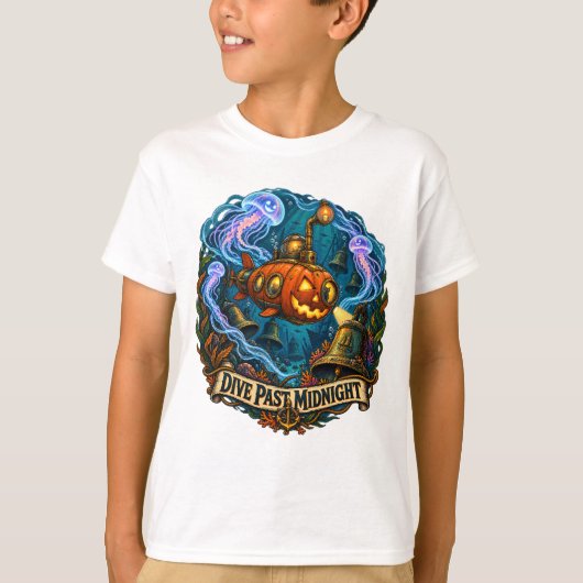 真夜中を潜るカボチャの潜水艦 Tシャツ (正面)