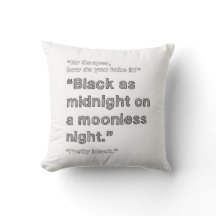 真夜中-対のピークのクッションとして黒