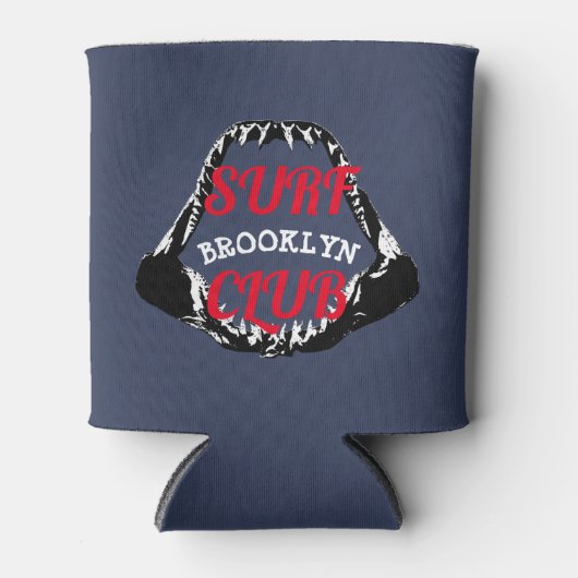 真子シャークと歯のサーフィン釣りクラブ 缶クーラー (正面)