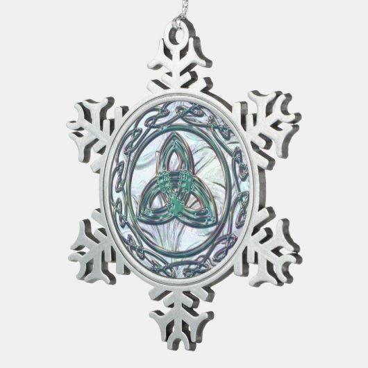 真新しい緑のケルト族の三位一体の結び目のクリスマスのオーナメント スノーフレークピューターオーナメント (右)