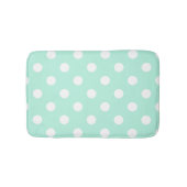 真新しい緑の水玉模様の浴室の敷物 バスマット (正面)