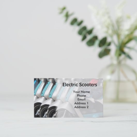 真新しく環境に優しい電気スクーター 名刺 (スタンド正面)