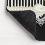 真珠およびレースの黒のストライプのクリームの弓金ゴールドの名前 マウスパッド (コーナー)