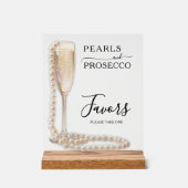 真珠とプロセッコのブライダルシャワーの好意 アクリルサイン (正面)