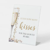 真珠とプロセッコはゲームの数を推測キス 台座サイン (正面)