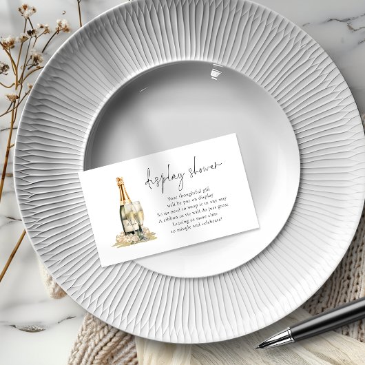 真珠とプロセッコブライダルディスプレイシャワー エンクロージャーカード