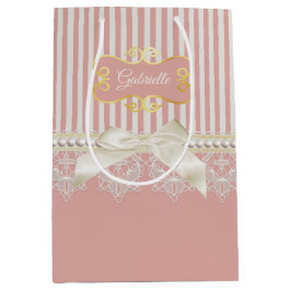 真珠とレースピンクのストライプクリームボウ&ネーム ミディアムペーパーバッグ