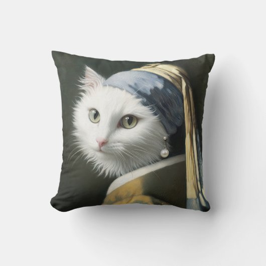 真珠のイヤリング付き白絵を描猫 クッション (正面)