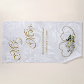 真珠のハート及び花のダマスク織の結婚式 ビーチタオル (正面)