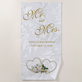 真珠のハート及び花のダマスク織の結婚式 ビーチタオル