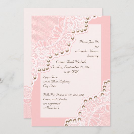 真珠のピンクのカップルの結婚シャワーを持つ白いレース 招待状 (正面/裏面)