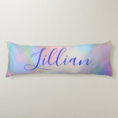 真珠の母に青のモノグラム名 | ボディピロー (正面)