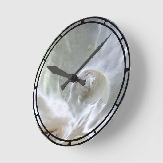 真珠の母の真珠真珠撮影 ラウンド壁時計 (傾斜)