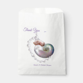 真珠の母与えはベビー真珠に誕生。 フェイバーバッグ