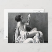 真珠を持つ女性 ポストカード (正面/裏面)