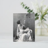 真珠を持つ女性 ポストカード (スタンド正面)