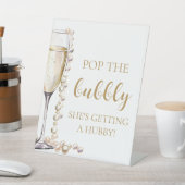 真珠プロセポップ・アートのッコ彼女がハビーを得ている泡立ち 台座サイン (インサイチュ)