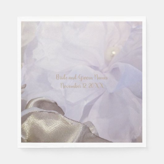 真珠付き白絹花 スタンダードランチョンナプキン (正面)