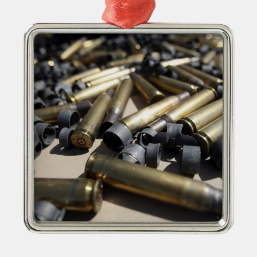 真鍮と統合されていないリンクを使用 メタルオーナメント (正面)