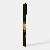 真鍮のホーンのディテール iPhone 15ケース (右側面)