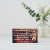 真鍮製の素朴ロック付き木製ドア 名刺 (スタンド正面)