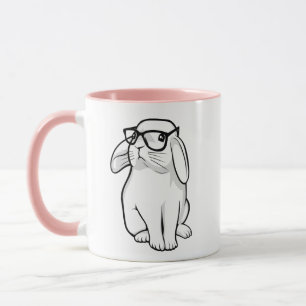 真面目なウサギのガラスを持つかわいいバニーペット マグカップ