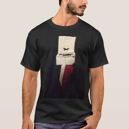 真面目な人形(エリカ・クルックス) Tシャツ (正面)