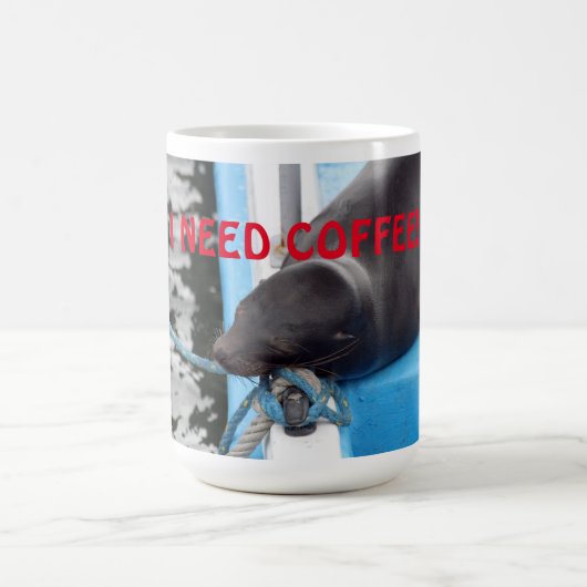 眠いガラパゴス海ライオンはコーヒーが必要! コーヒーマグカップ (中央)