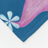 眠いテディベアが飛行機の夢を飛んでいる見る フリースブランケット (角)