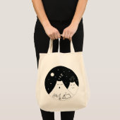 眠い火山にキャンプする トートバッグ (正面(商品))