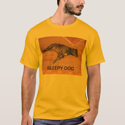眠い犬 Tシャツ (正面)