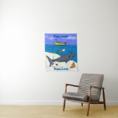 眠おもしろいるサメと魚釣り漫画 タペストリー (インサイチュ)