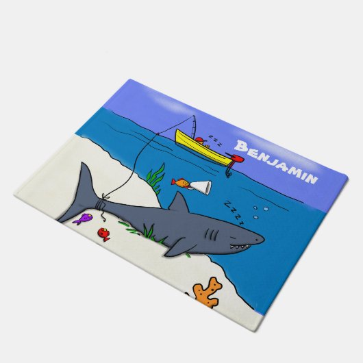 眠おもしろいるサメと魚釣り漫画 ドアマット (アングル)