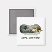 眠おもしろいる肉チャット マグネット (正面/裏面)