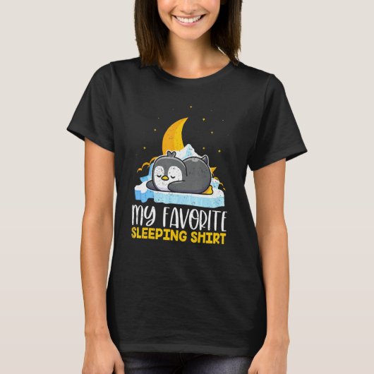 眠っているお気に入りの動物のペンギンの眠る月 Tシャツ (正面)
