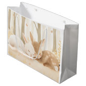 眠っているウサギと森の中で子鹿 ラージペーパーバッグ (正面アングル)