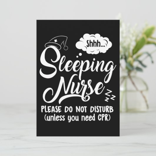 眠っているナース病院Rn看護ウィークおもしろいメンズ 招待状 (スタンド正面)