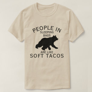 眠っているバッグの人々は食べ熊に襲われる Tシャツ