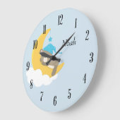 眠っているベビークマの名前と番号 ラージ壁時計 (傾斜)