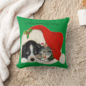 眠っている子犬と子猫でサンタハット装飾用クッション クッション (ブランケット)